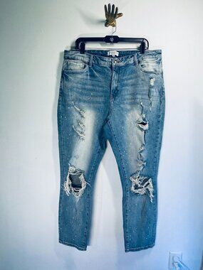 NEW Distressed Light Wash Plus Size Jeans With Paint Splatter & Ripped Details -